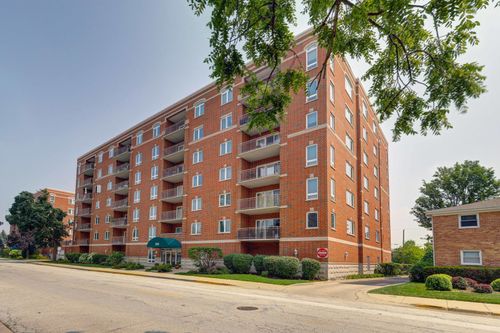unit-701-395 Graceland Ave, Des Plaines, IL, 60016-7878 | Card Image