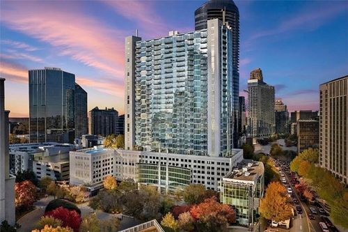 unit-3015-3324 Peachtree Rd Ne, Atlanta, GA, 30326-1487 | Card Image