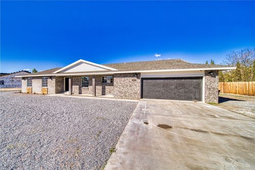 1890 Doral Ct, Pahrump, NV, 89048-5905 | Card Image