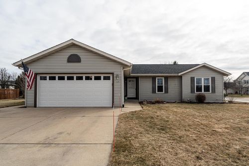 133 Settlement Road, Hartford, WI, 53027 | Card Image