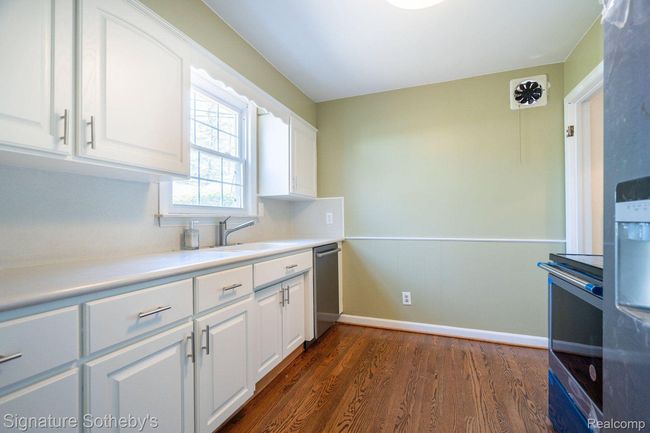 15526 Buckingham Ave, House other with 2 bedrooms, 1 bathrooms and null parking in Beverly Hills MI | Image 10