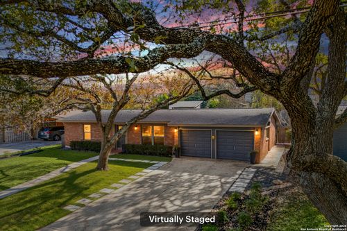 2118 E Lawndale Dr, San Antonio, TX, 78209-2048 | Card Image