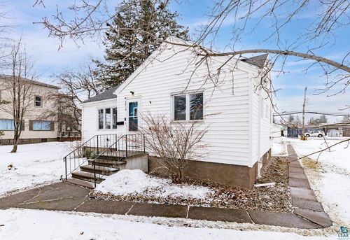 5914 Banks Ave, Superior, WI, 54880-5752 | Card Image