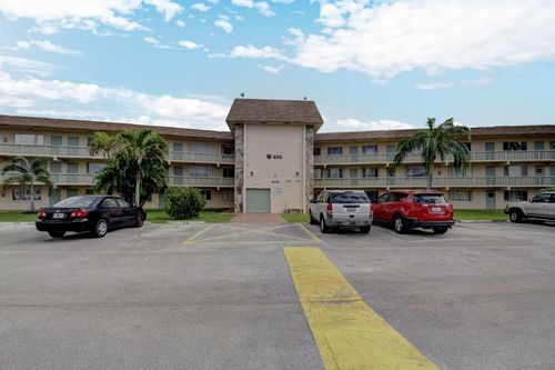 314-400 Village Green Cir W, Palm Springs, FL, 33461-1493 | Card Image