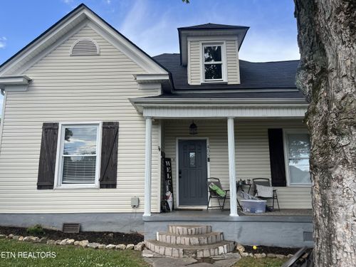 405 N C St, Lenoir City, TN, 37771-1824 | Card Image