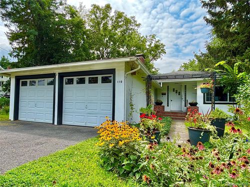 110 Montgomery Street, Rhinebeck, NY, 12572 | Card Image