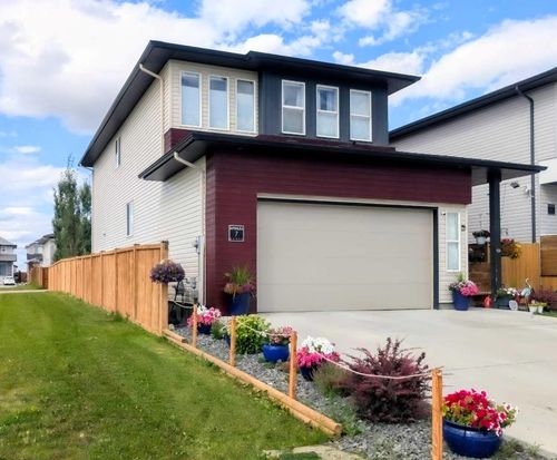 7 Greywolf Rd N, Lethbridge, AB, T1H7E8 | Card Image