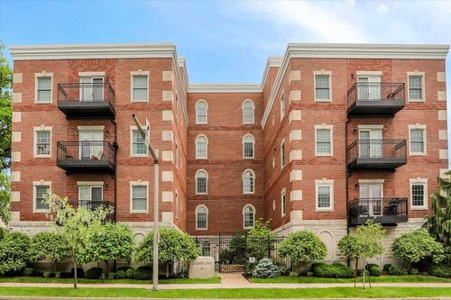 301-500 N Walnut St, Bloomington, IN, 47404-3820 | Card Image