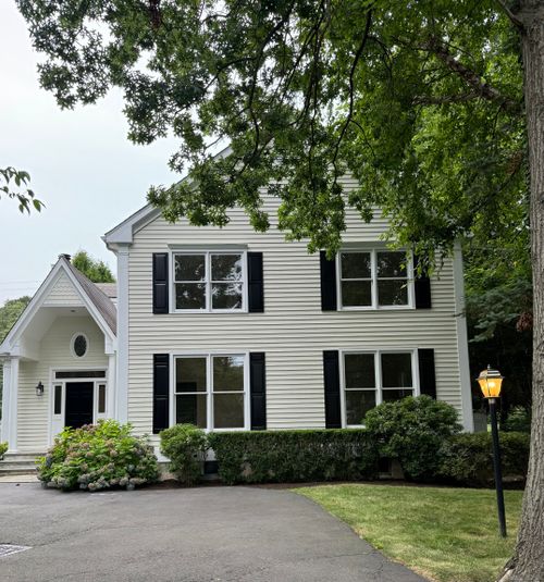 107 Summit Road, Greenwich, CT, 06878 | Card Image