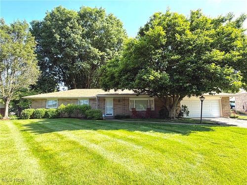 2645 Gladiola St Ne, Canton, OH, 44705-3207 | Card Image