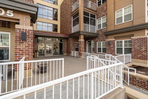 401-2405 39th Ave Ne, Saint Anthony, MN, 55421-4218 | Card Image