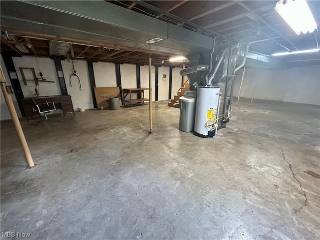 Basement with water heater | Image 20