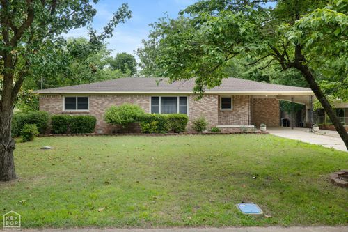 205 Central Ave, Bay, AR, 72411-8009 | Card Image