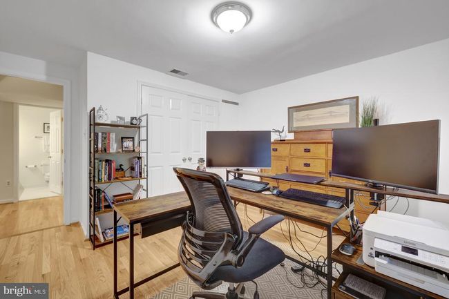 11431 Hollow Timber Way, Townhouse with 3 bedrooms, 4 bathrooms and null parking in Reston VA | Image 43