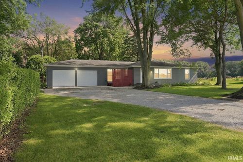 9023 Trier Rd, Fort Wayne, IN, 46815-5829 | Card Image