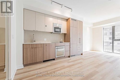 411-840 St Clair Ave W, Toronto, ON, M6C0A4 | Card Image