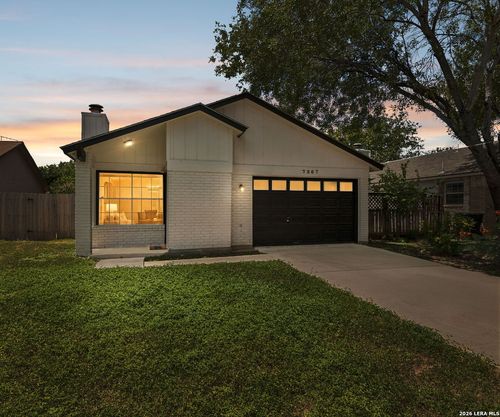 7267 Hardesty, San Antonio, TX, 78250-3331 | Card Image