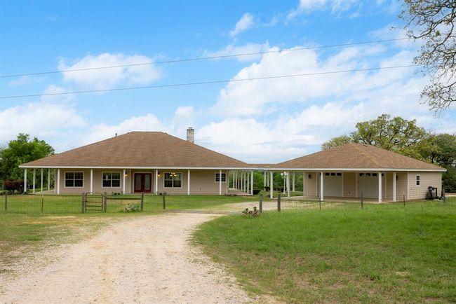 10565 N Highway 77, House other with 3 bedrooms, 3 bathrooms and 4 parking in Lexington TX | Image 38