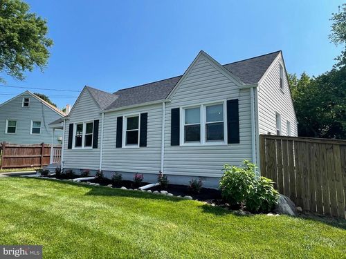 3015 Greenway Blvd, FALLS CHURCH, VA, 22042-2737 | Card Image