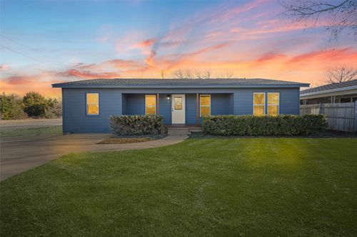 2400 S 26th St, Waco, TX, 76706-3902 | Card Image