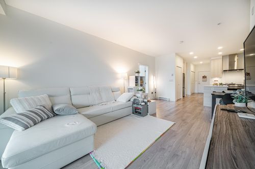 404-7169 14th Avenue, Burnaby, BC, V3N0H6 | Card Image