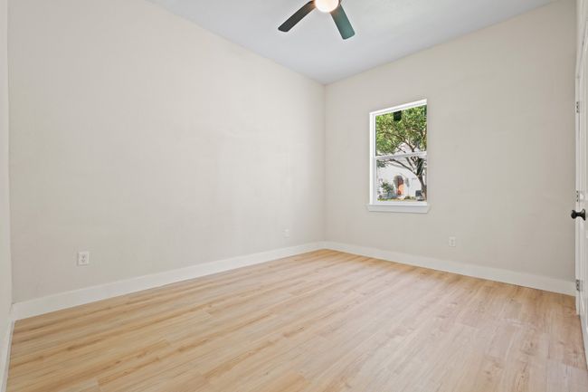 Downstairs bedroom | Image 6