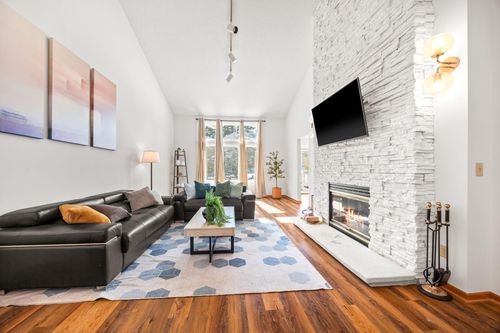 6263 Sequoia Cir, Eden Prairie, MN, 55346-1426 | Card Image