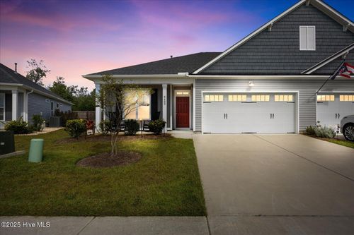 6488 Pinnacle Pt, Winnabow, NC, 28479-5844 | Card Image