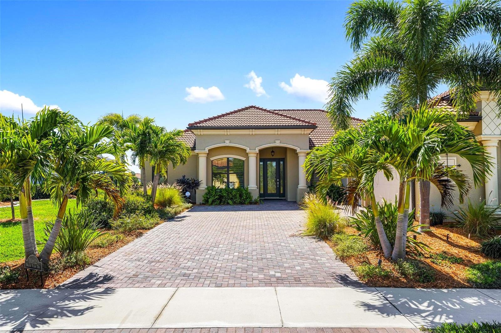 Whisk Fern Dr, Venice, FL 34293