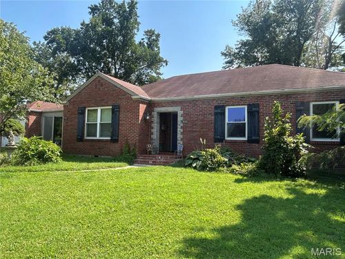 1306 E 3rd St, Washington, MO, 63090-3210 | Card Image