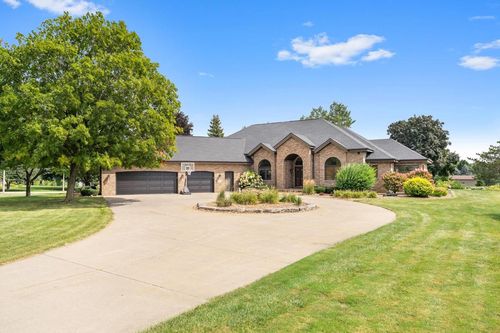 4490 Stonewood Drive, BLACK WOLF, WI, 54902 | Card Image