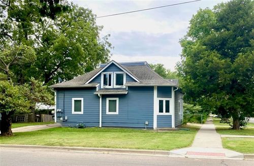 1300 New York St, Lawrence, KS, 66044-3570 | Card Image