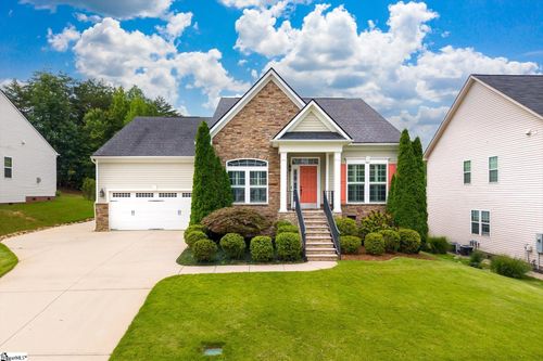 104 Hedge Rose Ct, Travelers Rest, SC, 29690-7001 | Card Image