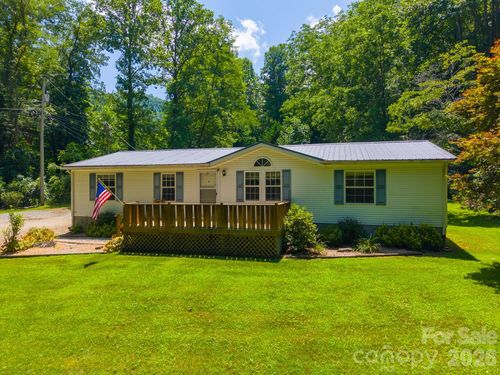394 Anderson Creek Rd, Robbinsville, NC, 28771-0690 | Card Image