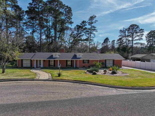 1204 Azalea Dr, Longview, TX, 75601-3216 | Card Image
