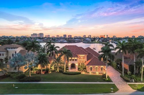 580 Heathwood Dr, Marco Island, FL, 34145-5080 | Card Image
