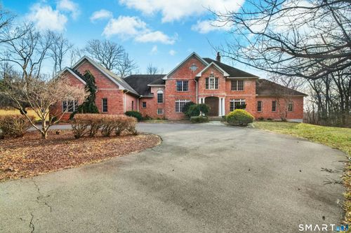 215 Old Mountain Rd, Farmington, CT, 06032-1740 | Card Image