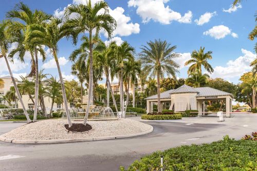 105-17 Royal Palm Way, Boca Raton, FL, 33432-7825 | Card Image