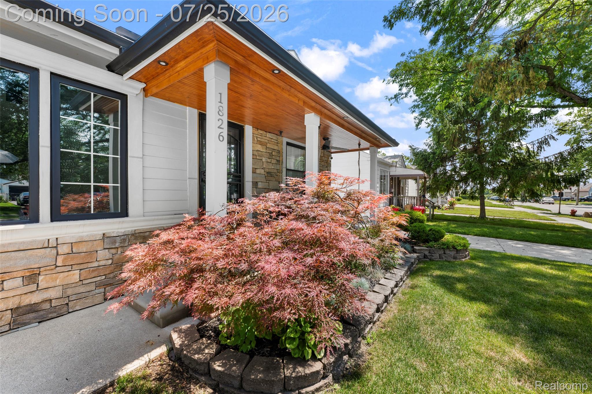 Residential in Lincoln Park 5