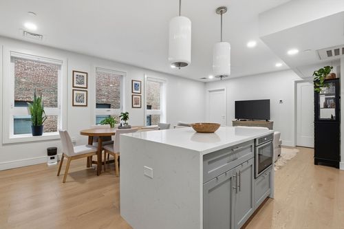 302-301 Border St, Boston, MA, 02128-1633 | Card Image