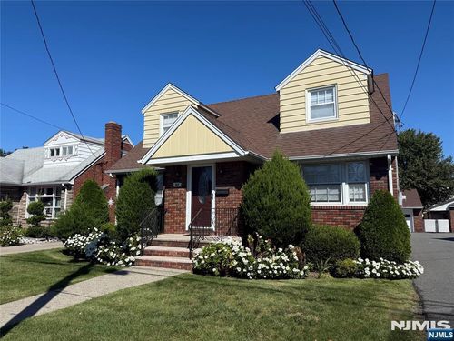 89 Strong St, Wallington, NJ, 07057-1416 | Card Image