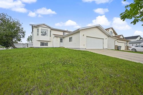 11102 90 St, Grande Prairie, AB, T8X1K4 | Card Image