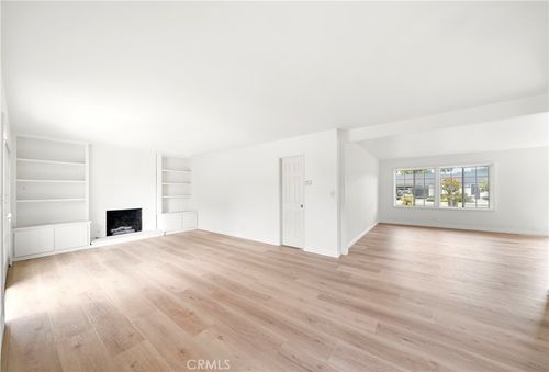 192 Buoy St, Costa Mesa, CA, 92627-2103 | Card Image