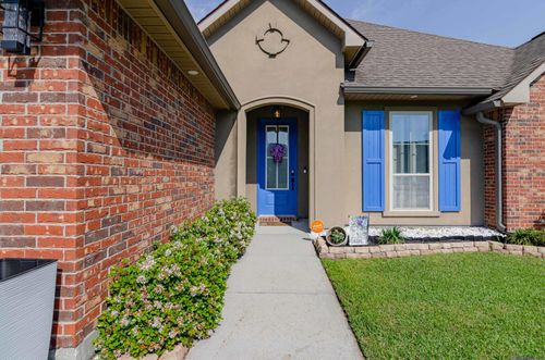 42158 Eagles Eye St, Prairieville, LA, 70769-6050 | Card Image