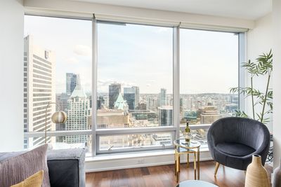 3505 - 1111 Alberni St, Condo with 2 bedrooms, 2 bathrooms and 1 parking in Vancouver BC | Image 3