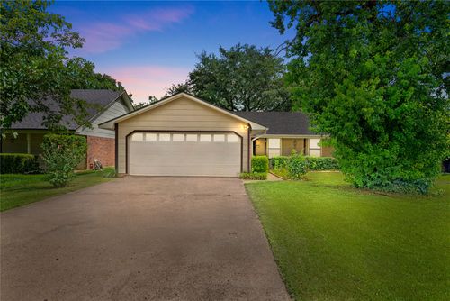 2526 Downs Cir, Bossier City, LA, 71111-5117 | Card Image