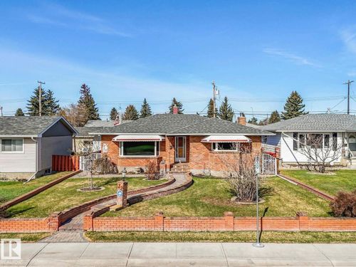 13532 113 St Nw, Edmonton, AB, T5E5B1 | Card Image