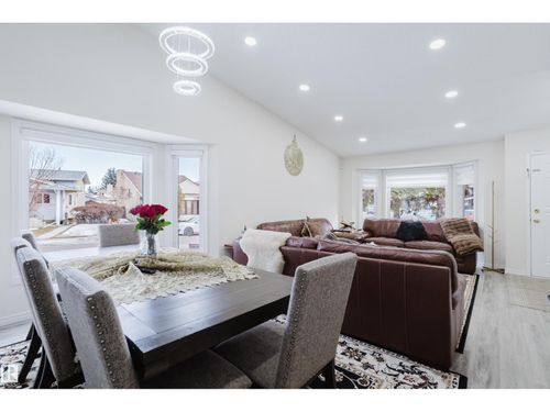 236 Lago Lindo Cres Nw, Edmonton, AB, T5Z1Y5 | Card Image