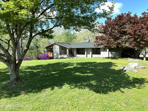 219 Briarcliff Rd, Sweetwater, TN, 37874-5822 | Card Image
