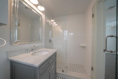 811 Woodard St, Houston, TX, 77009 | Card Image